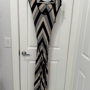 Calvin Klein Black and White Sleeveless Sheath Maxi Dress